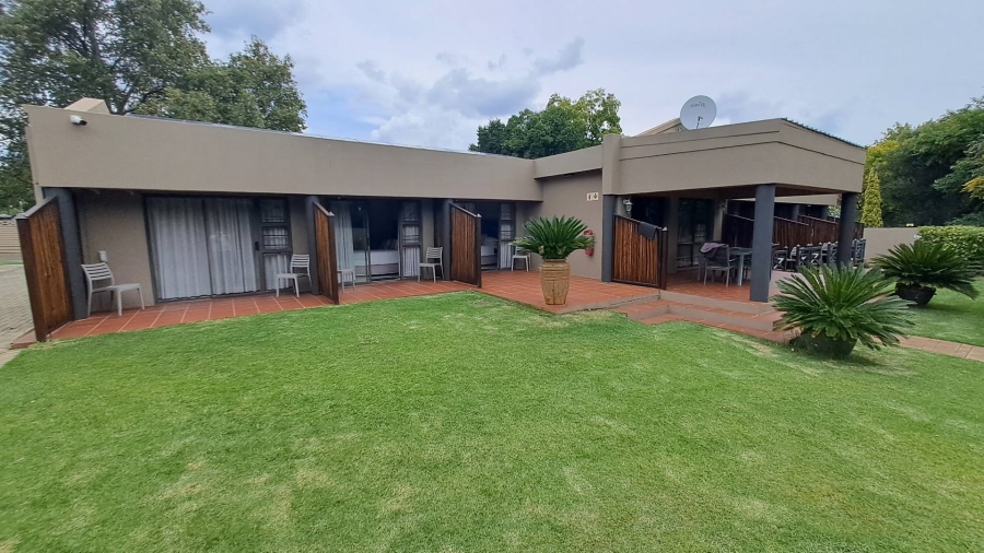 10 Bedroom Property for Sale in Dan Pienaar Free State